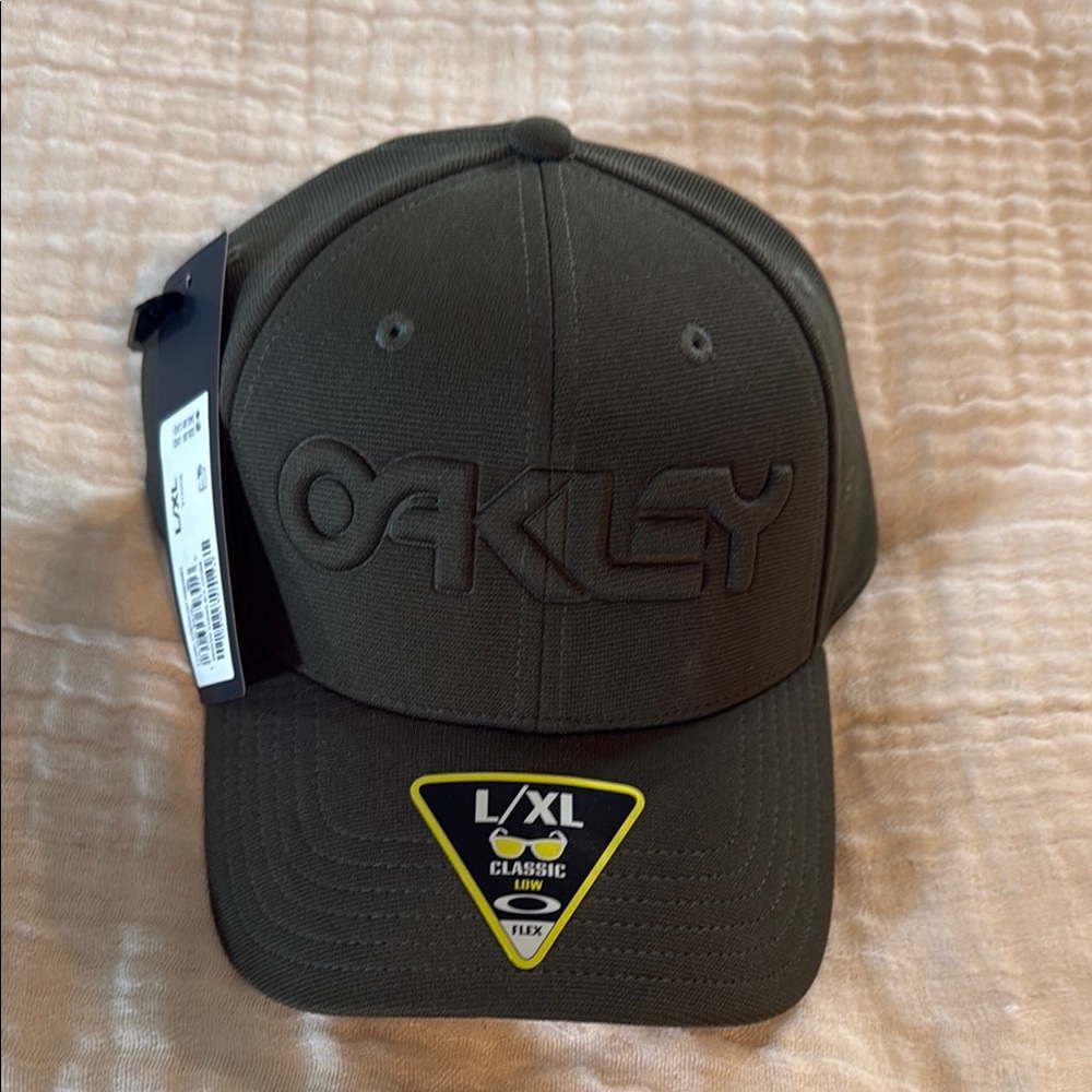 Oakley Dark Olive Flexfit Cap size L//XL  classic Low brand new range cap